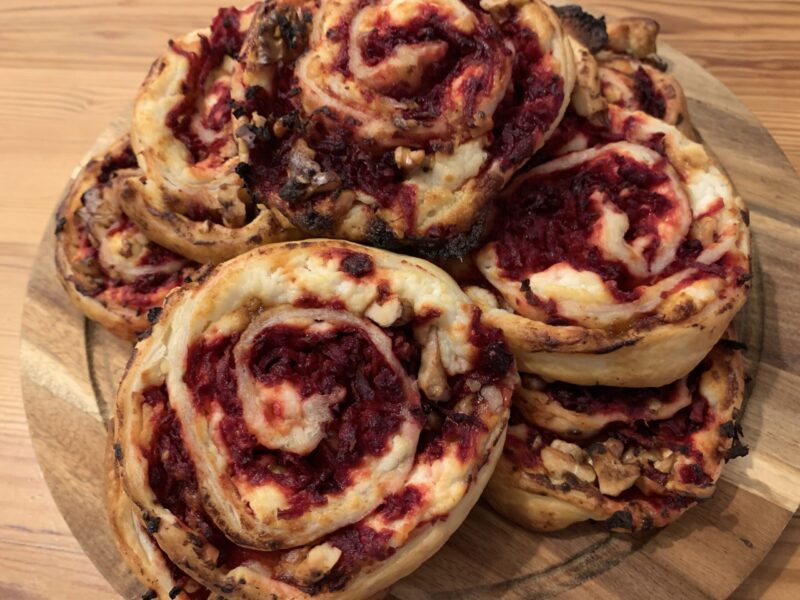 Titel Titelbild Rhabarber-Pudding-Kuchen
